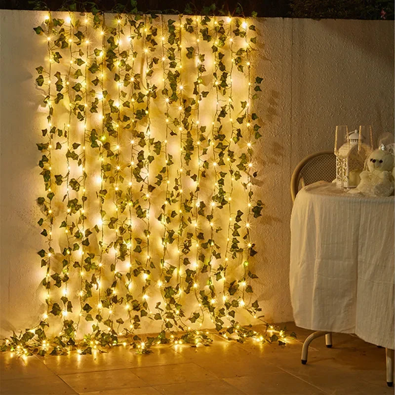 Guirnalda de luces con hojas verdes y flores, luces de hadas con enredadera artificial, alimentada por pilas, para árbol de Navidad y decoración del hogar
