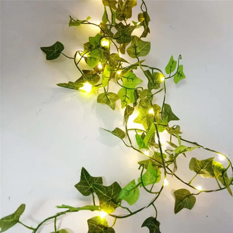 Guirnalda de luces con hojas verdes y flores, luces de hadas con enredadera artificial, alimentada por pilas, para árbol de Navidad y decoración del hogar