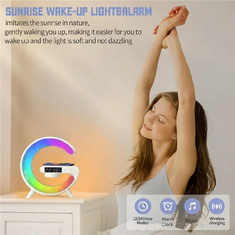 VIKEFON: Base de carga inalámbrica multifunción con luz RGB, despertador y altavoz para iPhone, Samsung y Xiaomi: estación de carga rápida compacta