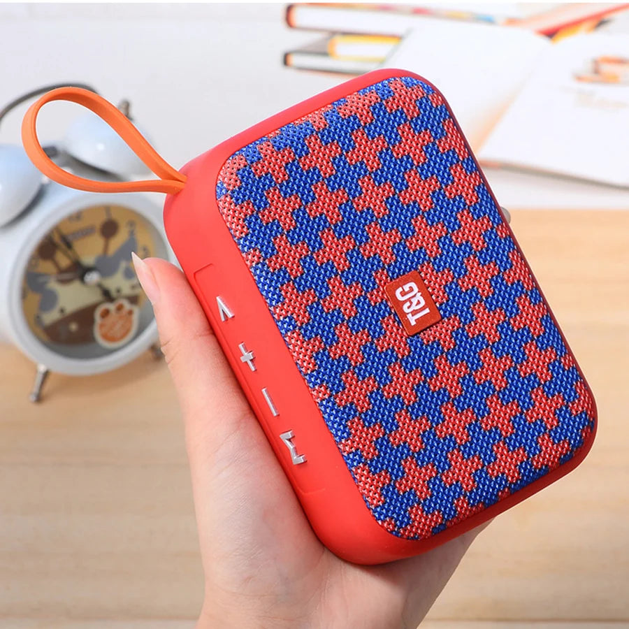 T&G: Altavoz inalámbrico Bluetooth, miniradio portátil FM, resistente al agua, pequeño subwoofer, caja de sonido, altavoz para música, altavoz para ordenador, PC, AUX, caja de sonido