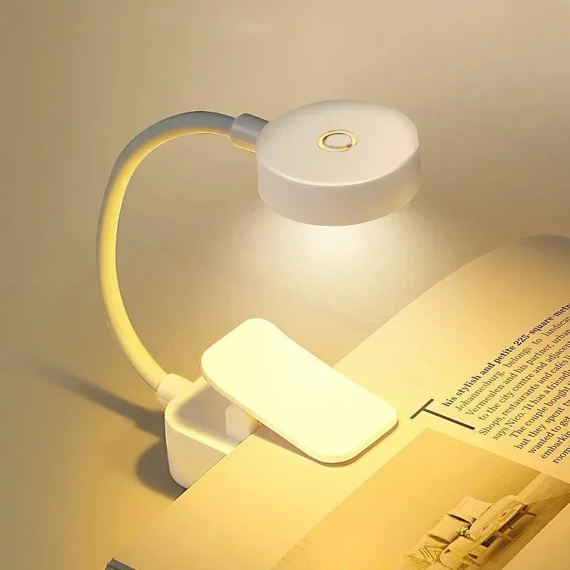 Mini lámpara de mesa con clip LED para libros, con protección ocular, 3 colores, alimentada por pilas, luz nocturna, portátil, de mesilla de noche, ideal para estudiantes y para leer
